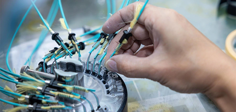 PC vs UPC vs APC Fiber Optic Connectors: What's the Difference?