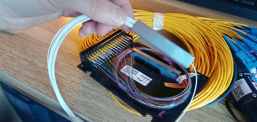 How to Choose a Fiber Optical PLC Splitter?